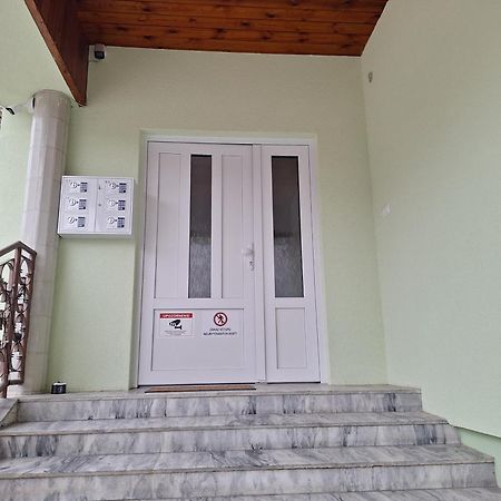 Apartmanovy Dom Stummerova Topoľčany Dış mekan fotoğraf
